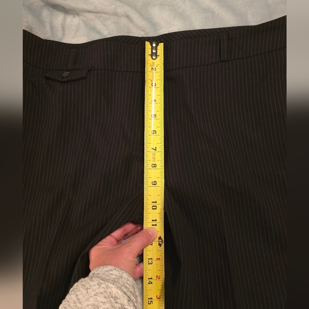 New York Company Women's Black Cropped Cuffed Dress Pants, Size 14 (1028) - Picture 10 of 10